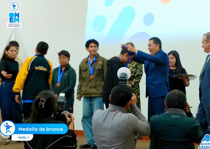 🎉 ¡Orgullo pangoíno! 🎉